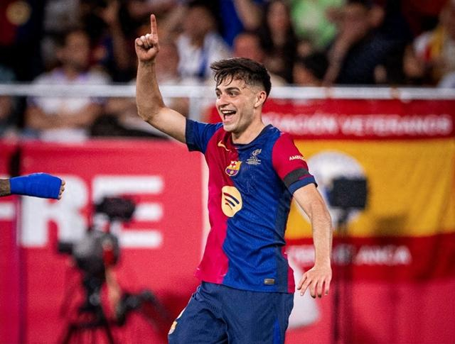 罗体：萨里向洛蒂托要求在一月引进一名高水平中场球员