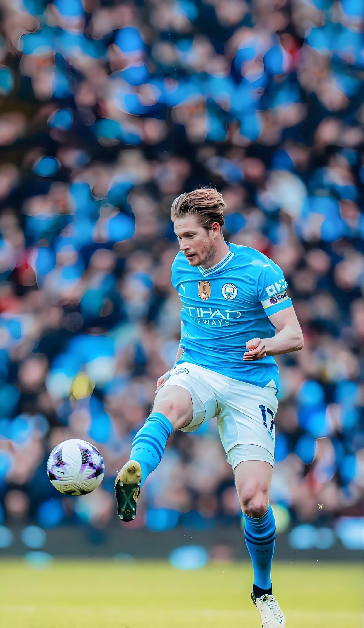 拉眼角引发争议的全北助教宣布辞职，此前因种族歧视被判禁赛5场